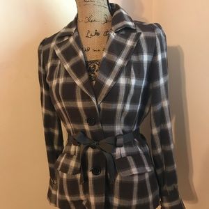 Town and white plaid jacket